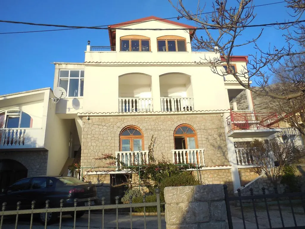 Apartments Veni Up Stari Grad  Starigrad Paklenica